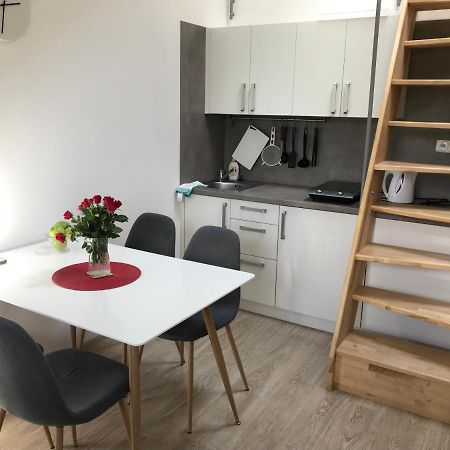 Mezonetovy Apartman Isabela โลชนา นาดเด เดสเนา ภายนอก รูปภาพ